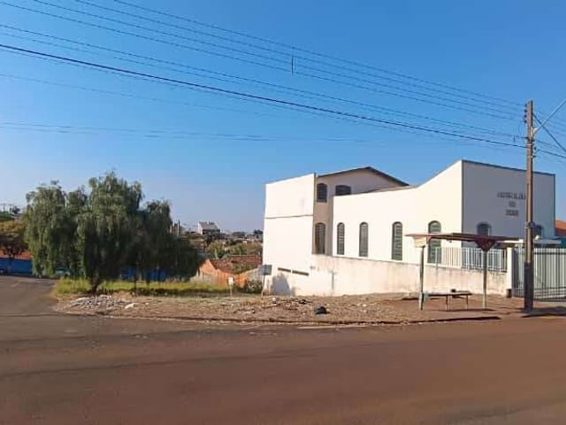 Terreno com 342m², à venda, no bairro Jardim Vitória em Cambé