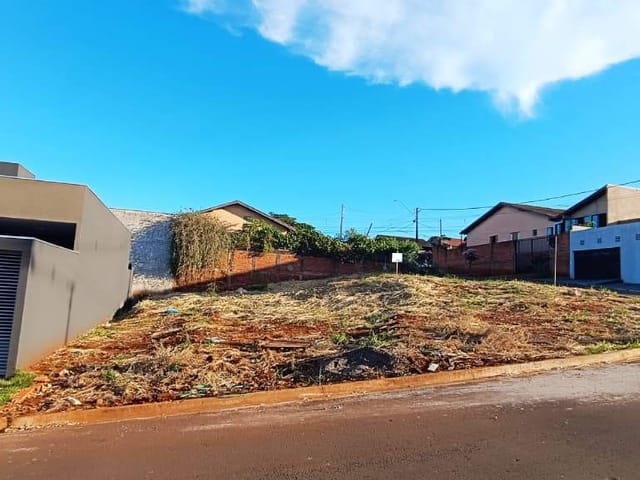 Terreno com 287m², à venda, no bairro Jardim Paraná em Cambé
