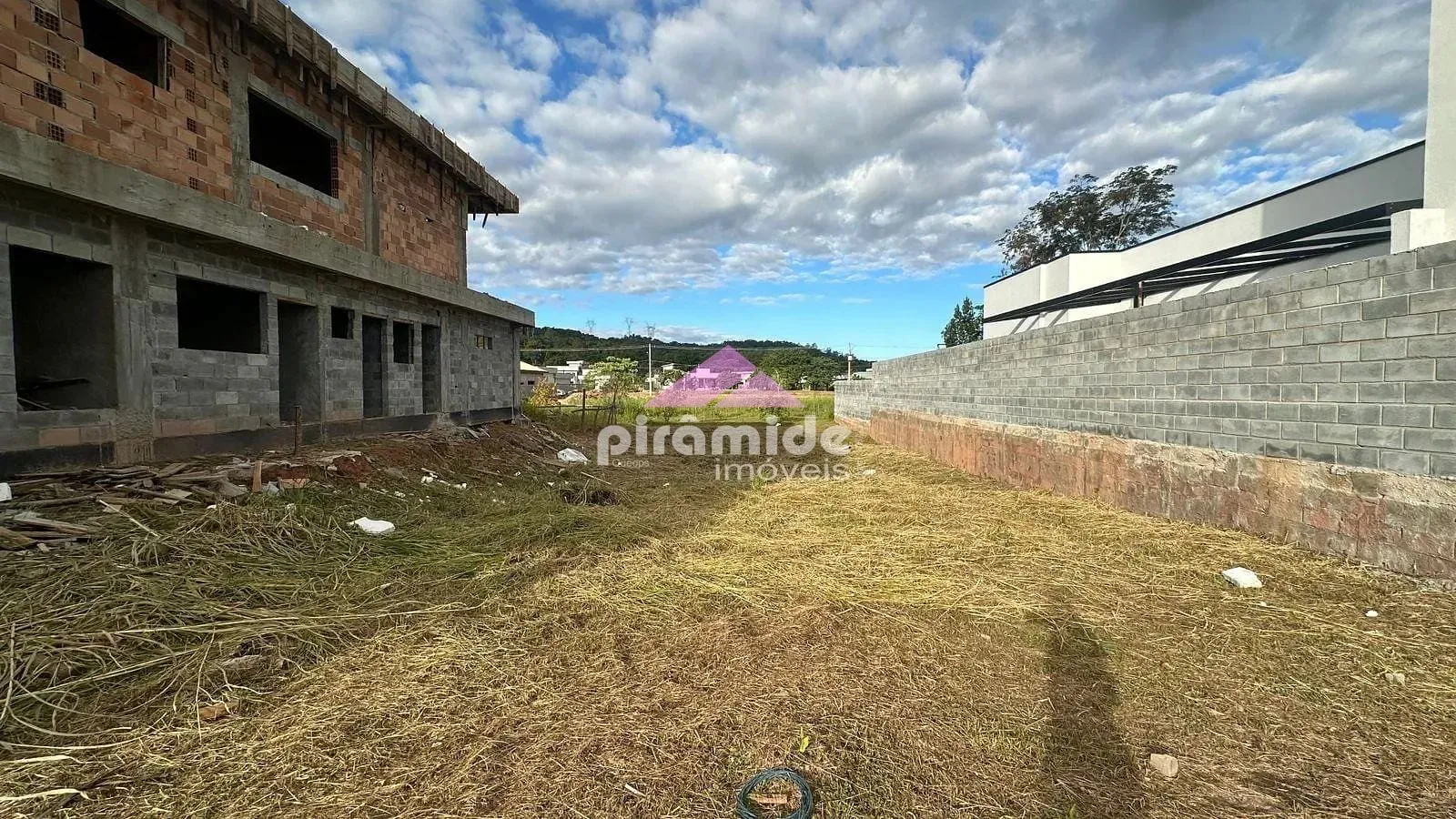 Terreno, 647 m² - Foto 2