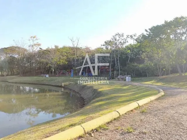 Terreno com 275m², à venda, no bairro Condominio Cataguá Way em Taubaté