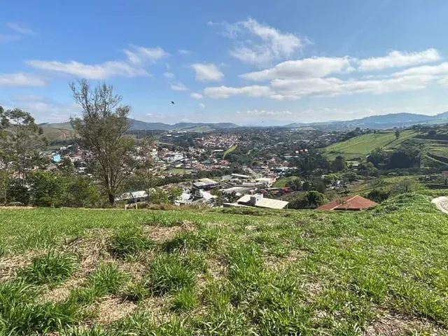 Terreno com 360m², à venda, no bairro Mote Cristo em Piracaia