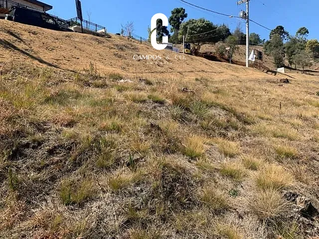Terreno com 1446m², à venda, no bairro Alto Do Capivari em Campos Do Jordão