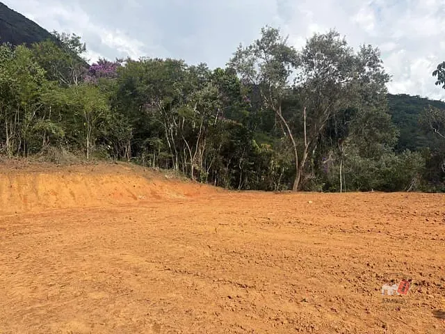 Terreno com 20000m², à venda, no bairro Itaipava em Petrópolis