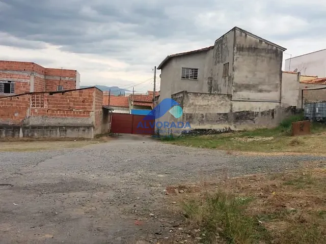 Terreno com 2754m², à venda, no bairro Cidade Industrial em Lorena
