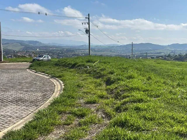 Terreno com 355m², à venda, no bairro Monte Cristo em Piracaia