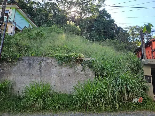 Terreno à venda, no bairro Quarteirão Ingelheim em Petrópolis