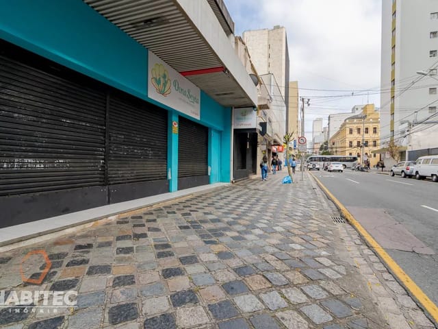 Terreno com 796m², à venda, no bairro Centro em Curitiba