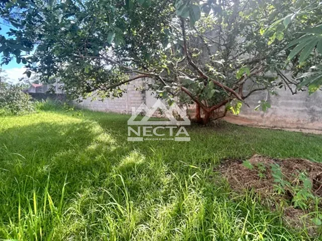 Terreno com 360m², à venda, no bairro Jardim Britânia em Caraguatatuba