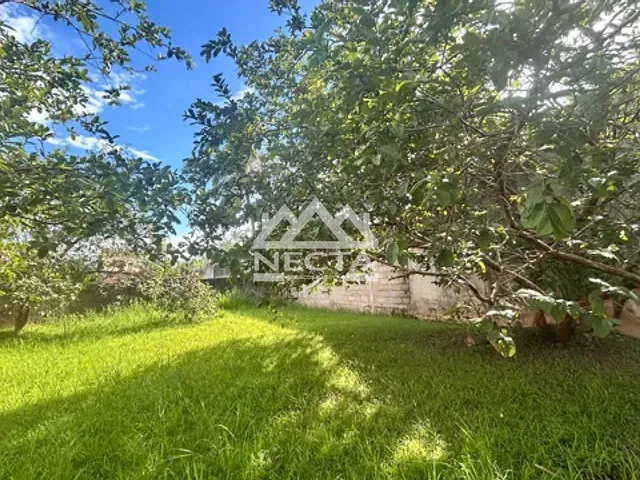 Terreno com 360m², à venda, no bairro Jardim Britânia em Caraguatatuba