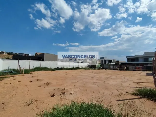 Terreno com 600m², à venda, no bairro Condomínio Residencial Colinas do Paratehy em São José dos Campos