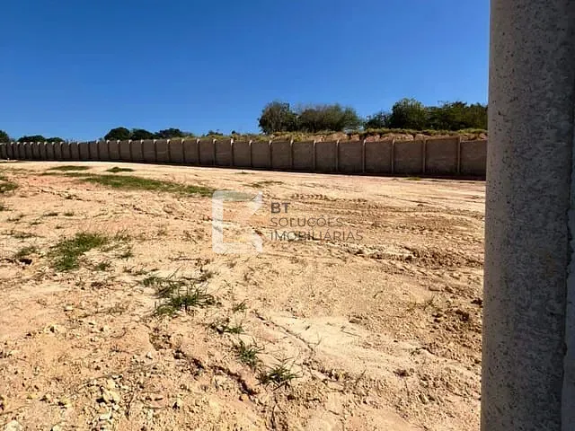 Terreno com 301m², à venda, no bairro Colinas de Indaiatuba em Indaiatuba