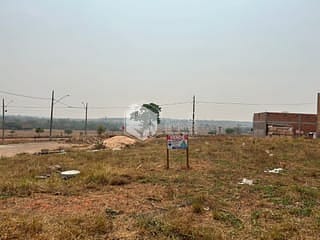 Foto do Terreno-Terreno residencial para venda em Loteamento Parque dos Lírios, 218m²