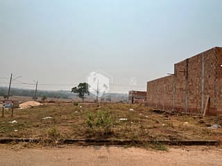 Foto do Terreno-Terreno residencial para venda em Loteamento Parque dos Lírios, 218m²