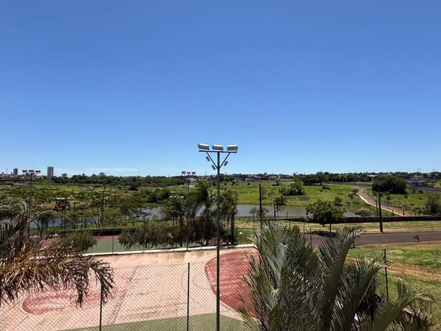 Terreno com 442m², à venda, no bairro Jardim Tarobá em Cambé