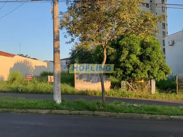 Terreno com 330m², à venda, no bairro Jardim Claret em Rio Claro