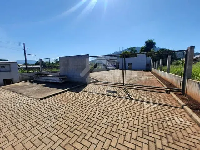 Terreno com 366m², para alugar, no bairro Centro Administrativo em Teutônia