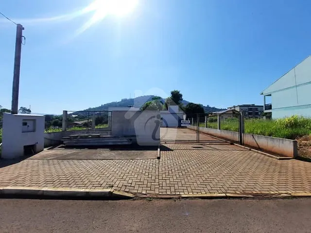 Terreno com 366m², para alugar, no bairro Centro Administrativo em Teutônia