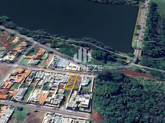 Terreno com 437m², à venda, no bairro Jardim Menegazzo em Apucarana