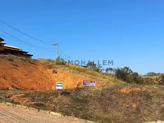 Terreno com 1294m², à venda, no bairro Pinheirinho em Itajubá
