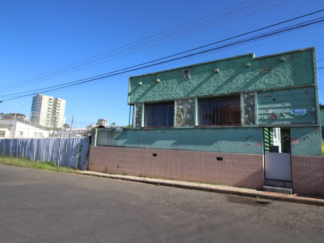 Terreno com 660m², à venda, no bairro Nova Rússia em Ponta Grossa
