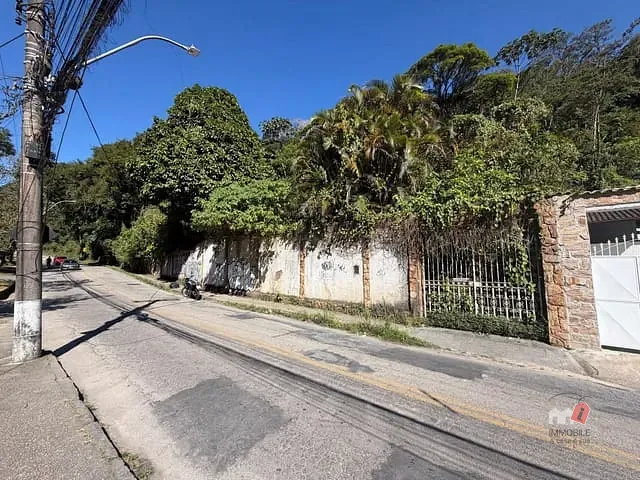 Terreno com 8632m², à venda, no bairro São Sebastião em Petrópolis