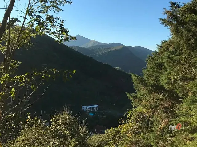 Terreno com 1100m², à venda, no bairro Corrêas em Petrópolis