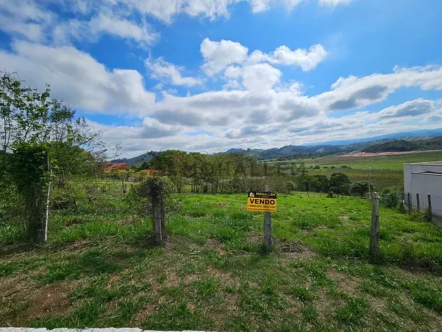 Terreno com 953m², à venda, no bairro Vista Verde em Piranguinho