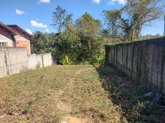 Terreno com 427m², à venda, no bairro Residencial Estoril em Taubaté