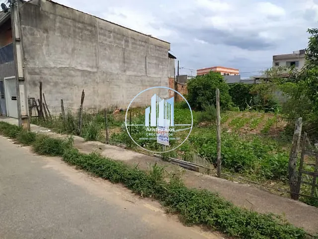 Terreno com 300m², à venda, no bairro Faisqueira em Pouso Alegre