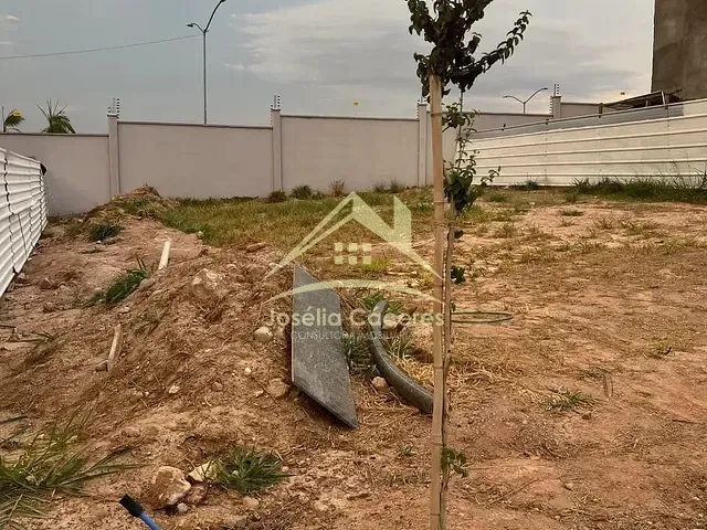 Terreno com 181m², à venda, no bairro Ribeirão do Lipa em Cuiabá