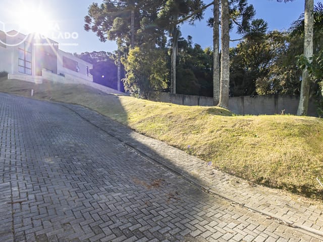 Terreno à venda, no bairro Campo Comprido em Curitiba