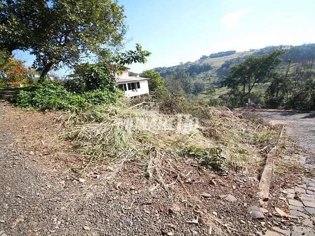 Terreno com 600m², à venda, no bairro Centro em Piratuba