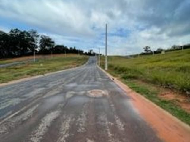 Terreno com 200m², à venda, no bairro Morada Da Serra em Extrema