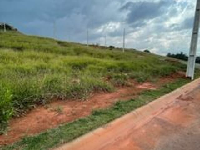 Terreno com 200m², à venda, no bairro Morada Da Serra em Extrema