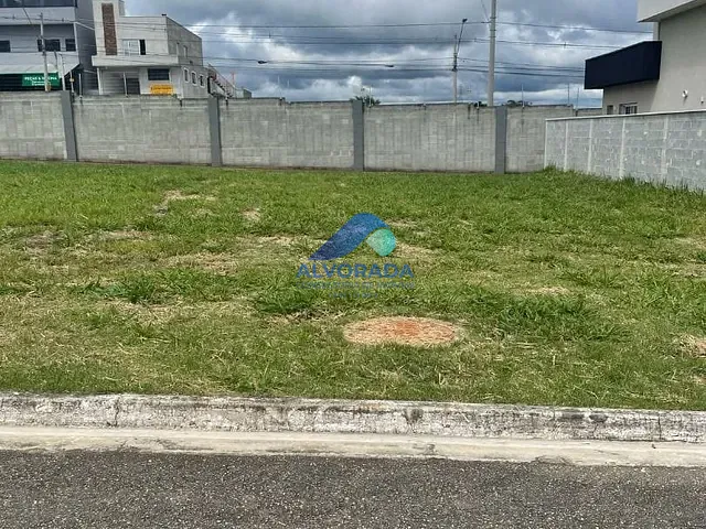 Terreno com 252m², à venda, no bairro Bairro da Floresta em São José dos Campos