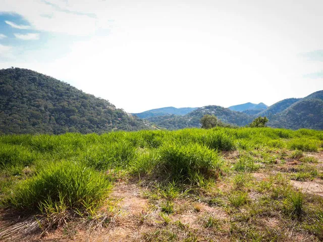Terreno com 7506m², à venda, no bairro Itaipava em Petrópolis