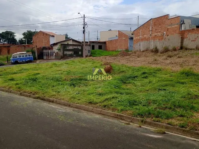 Terreno com 233m², à venda, no bairro Residencial Vila Martins em Salto