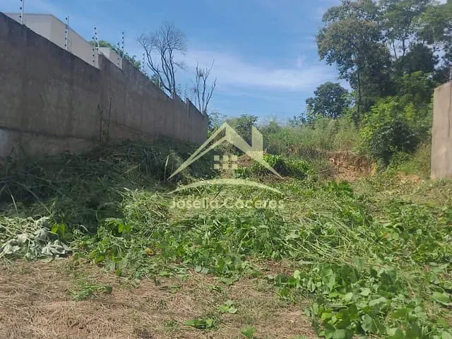 Terreno com 360m², à venda, no bairro Santa Cruz em Cuiabá