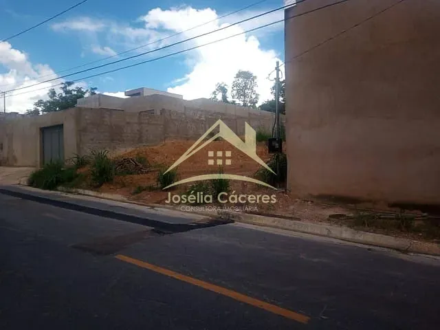 Terreno com 360m², à venda, no bairro Santa Cruz em Cuiabá