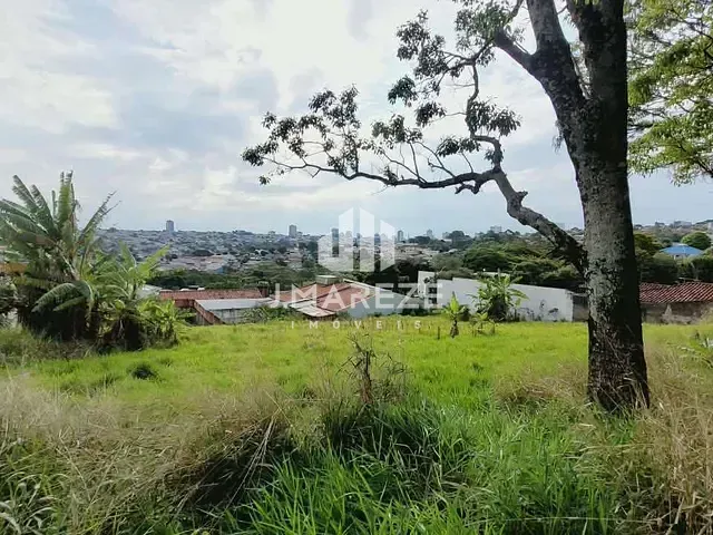 Terreno com 1260m², à venda, no bairro Jardim Milani em Apucarana