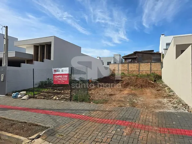 Terreno com 300m², à venda, no bairro Desbravador em Chapecó