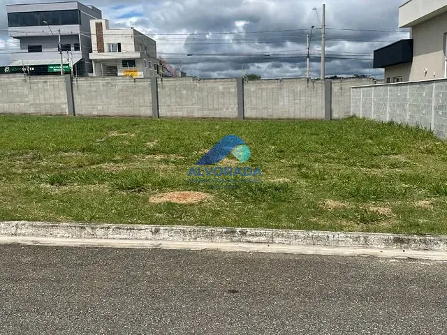 Terreno com 252m², à venda, no bairro Lotamento Floresta em São José dos Campos