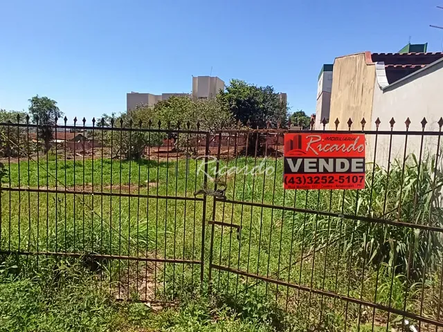 Terreno com 1008m², à venda, no bairro Vila Rugna em Arapongas