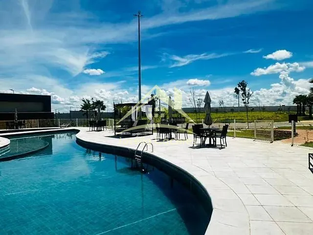 Terreno com 180m², à venda, no bairro Ribeirão do Lipa em Cuiabá