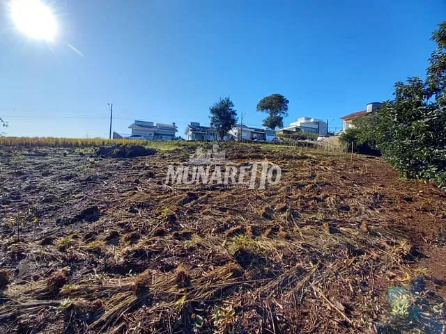 Terreno com 450m², à venda, no bairro Cinquentenário em Concórdia