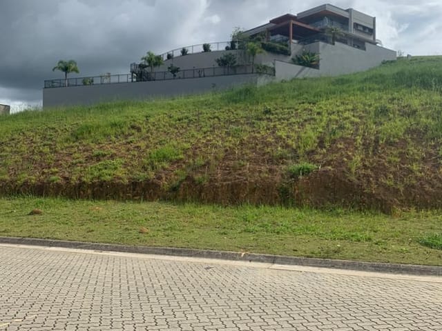 Terreno com 798m², à venda, no bairro Condomínio Reserva do Paratehy em São José dos Campos