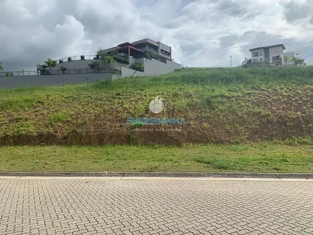 Terreno com 798m², à venda, no bairro Condomínio Reserva do Paratehy em São José dos Campos