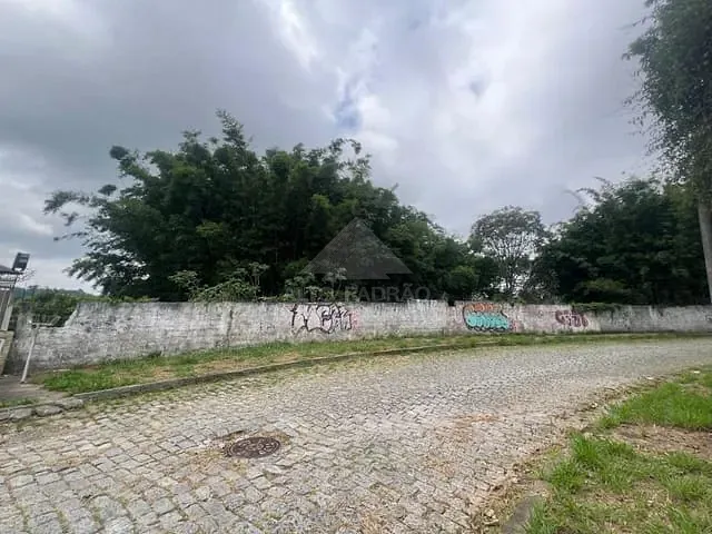 Terreno com 278m², à venda, no bairro Centro Alto em Ribeirão Pires