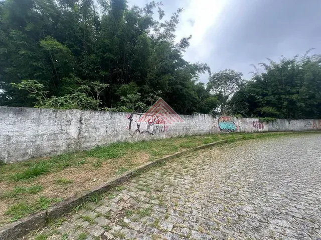 Terreno com 278m², à venda, no bairro Centro Alto em Ribeirão Pires