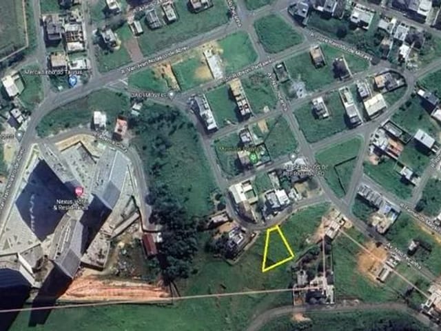 Terreno com 538m², à venda, no bairro Vale das Palmeiras  em Macaé